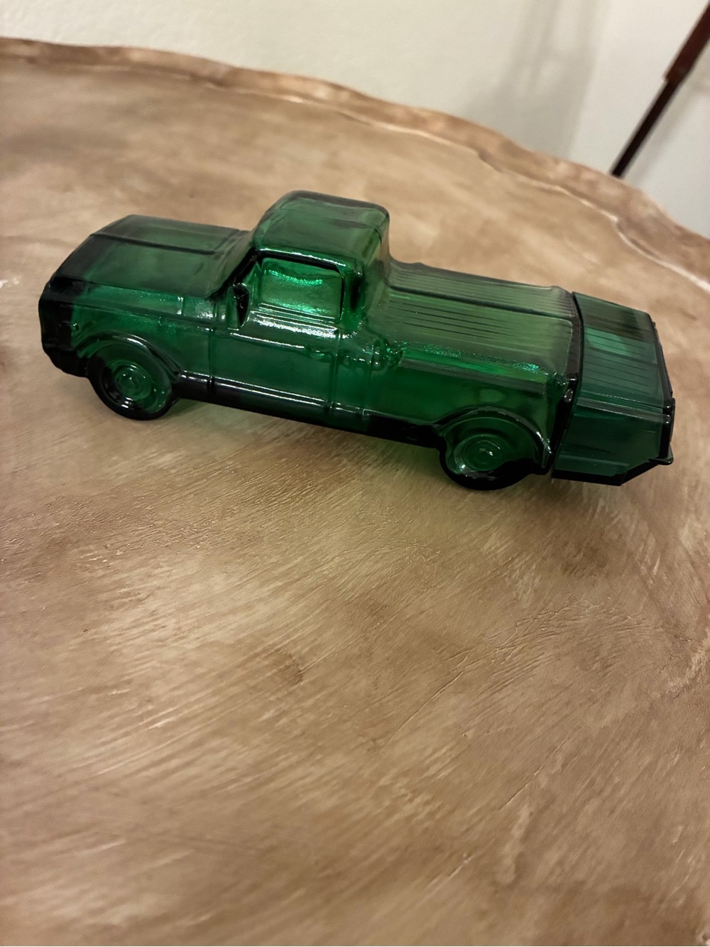 Vintage Avon Deep Woods Aftershave Green Glass Pickup Truck Bottle